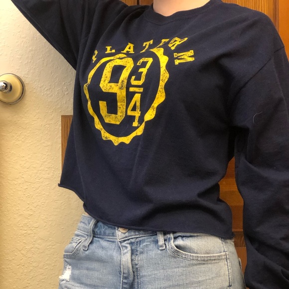 Harry’s Potter Crewneck - Picture 2 of 4